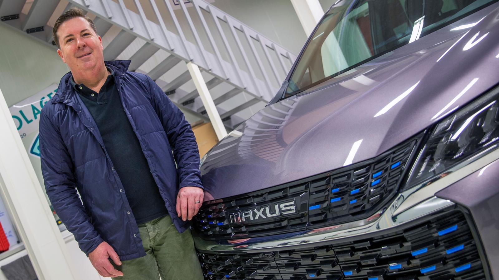 – Den fyller ett behov som inte täcks av övriga marknaden, säger Petter Nordesjö om nya Maxus Euniq MPV.