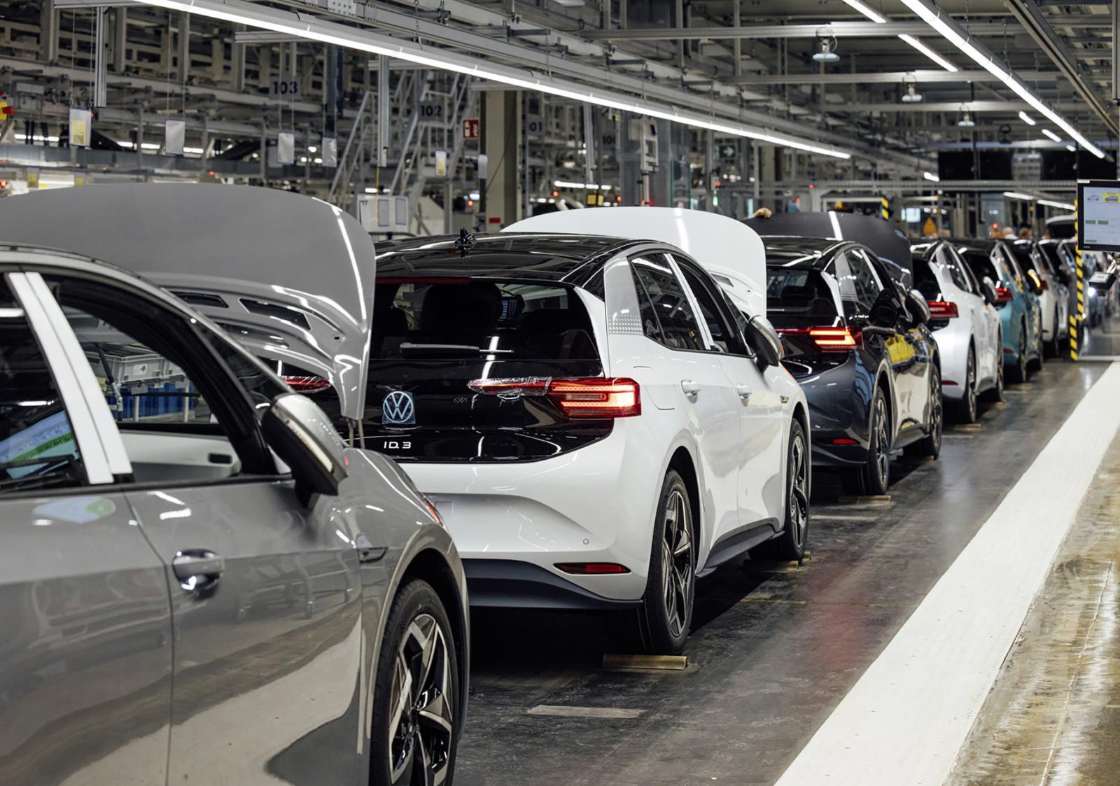 Volkswagen slår ifrån sig kritik om ”trixande” med elbilar