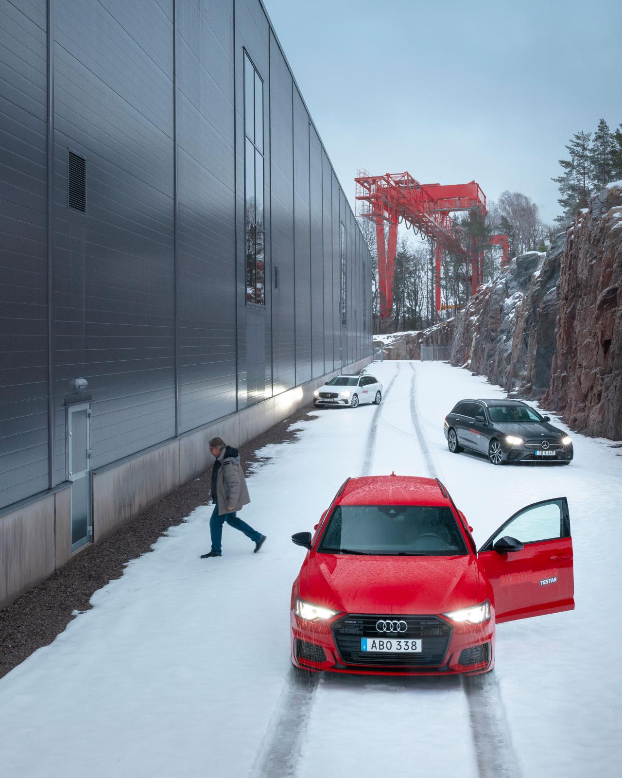 Test: Audi A6 Avant, Mercedes E300 de Kombi och Volvo V90 T6 Recharge (2021)