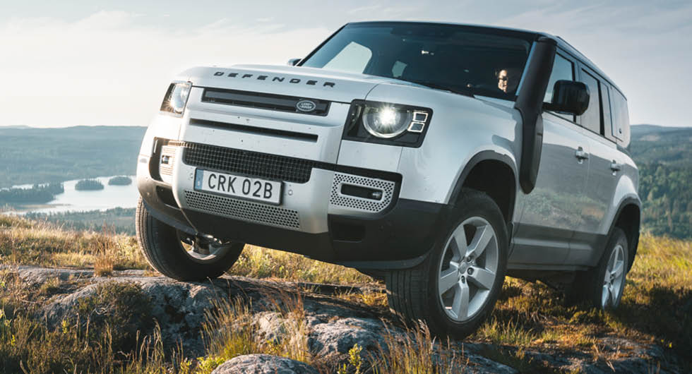 Att Land Rover Defender vann i flera länder beskriver Expressens Jan-Erik Berggren som ”obegripligt”.