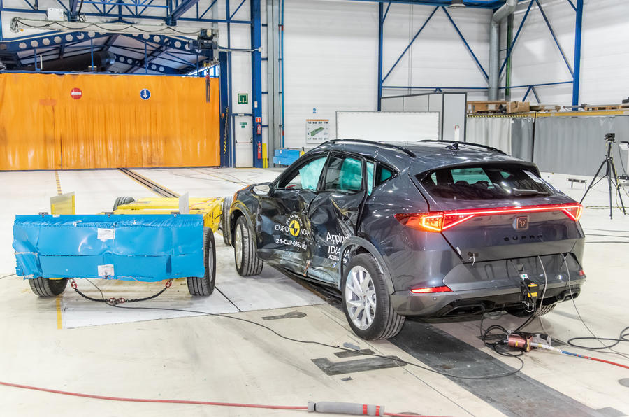 Polestar 2 och Cupra Formentor får toppbetyg i krocktest