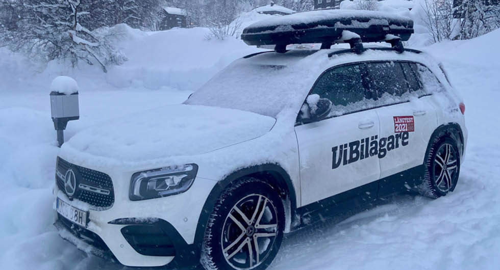 En bil gjord för att frakta folk och fä.