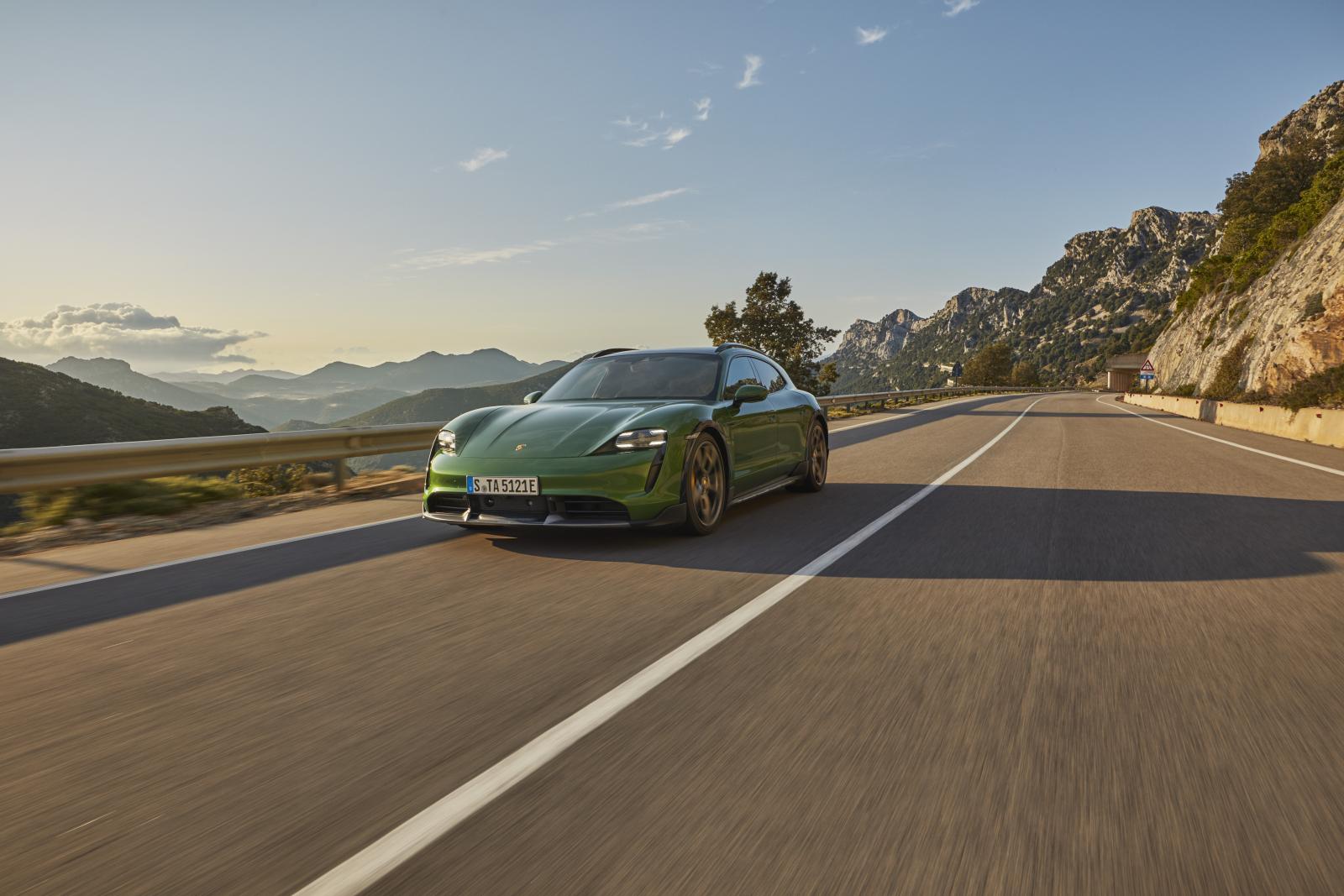 Porsche Taycan Cross Turismo officiell – här är svenska priserna
