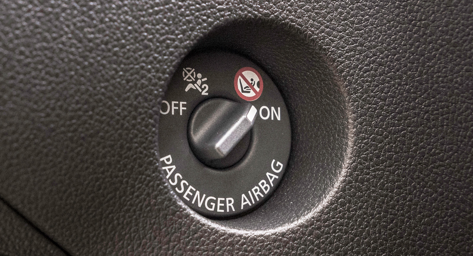 Vred för avaktivering av passagerarkrockkudden i Dacia.