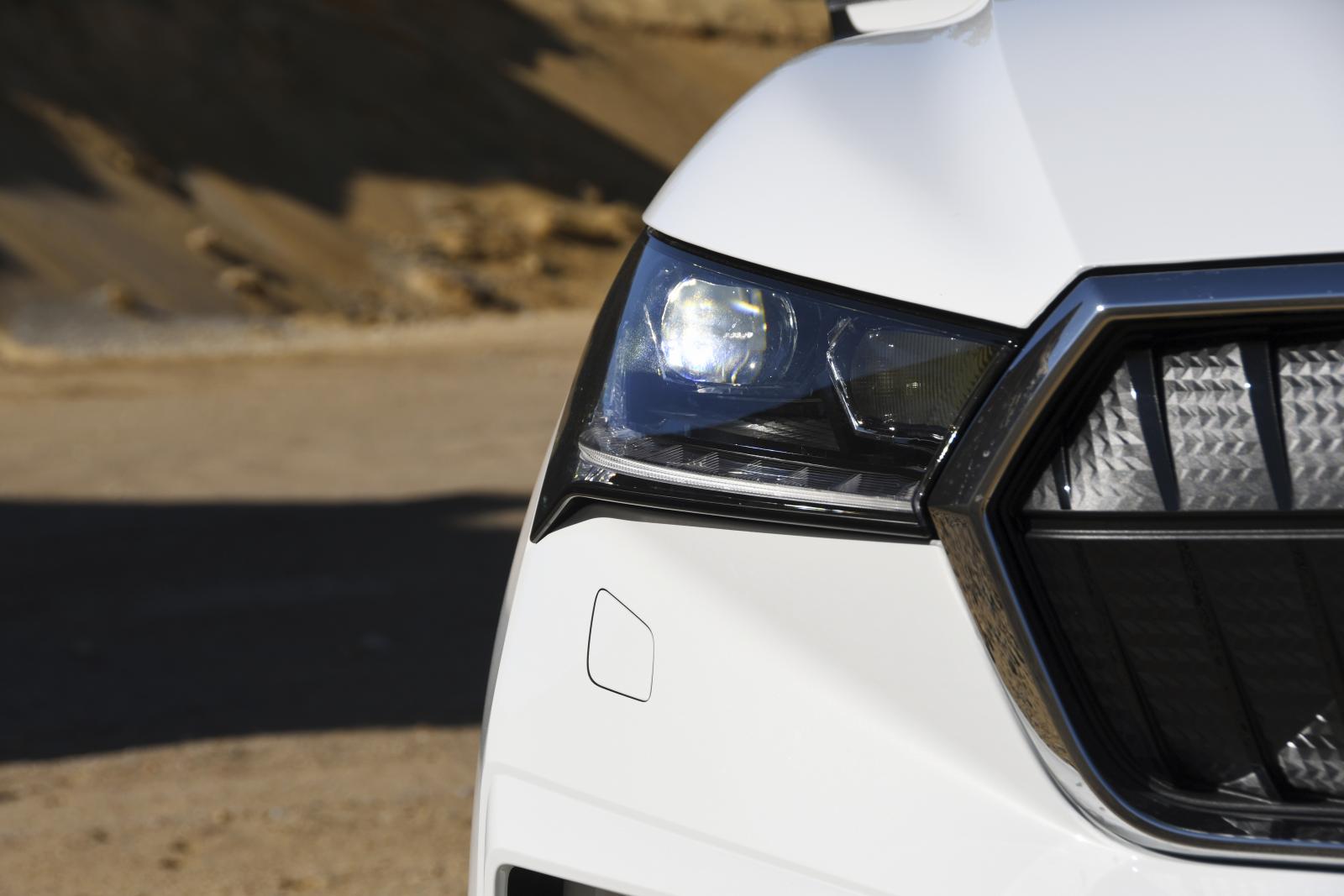 Tack för att ni behåller strålkastarspolningen Skoda! LED-Matrixljus är standard.
