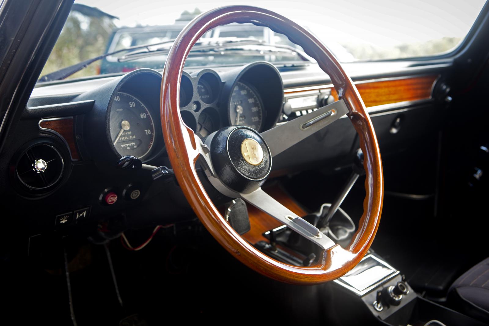 Jean-Philippe Imparato vill återskapa känslan av att sätta sig i en Alfa Romeo från 1960-talet i dagens modeller.