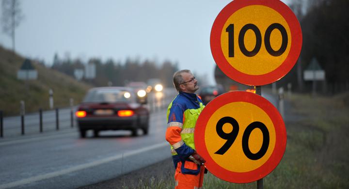 En av fyra vägar trafikfarlig