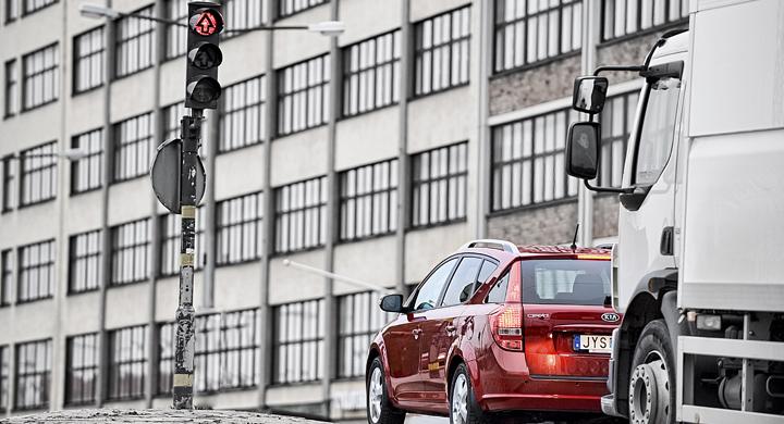 Bilfrågan: Lönar det sig att stänga av motorn?