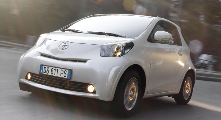 Eldriven Toyota iQ lanseras 2012