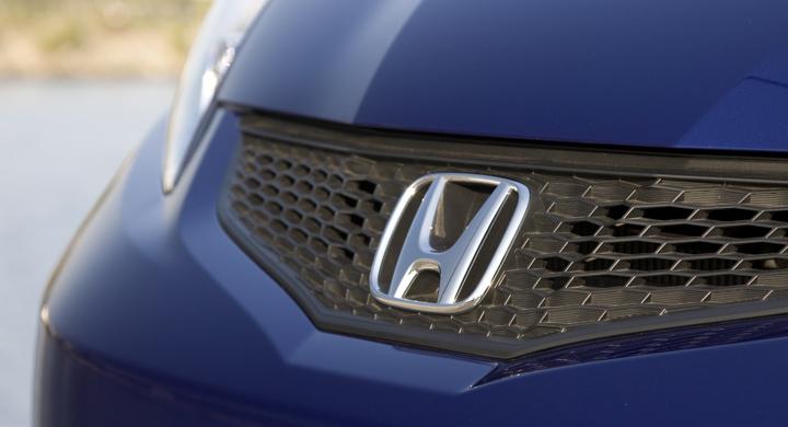 Honda återkallar 700 000 bilar