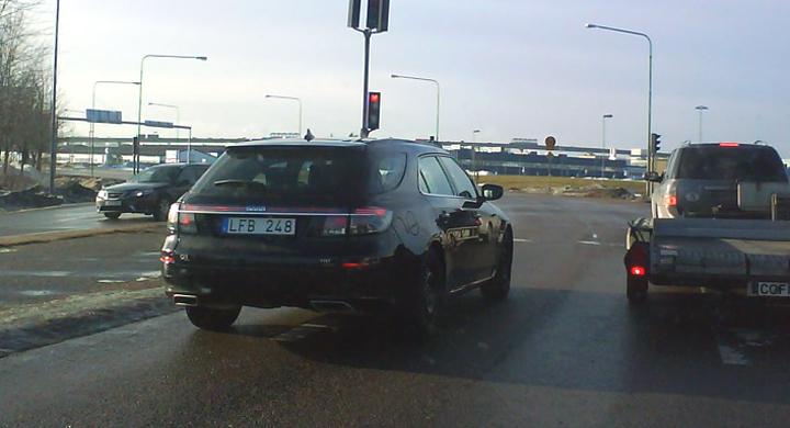 Saab 9-5 SportCombi – första omaskerade bilden