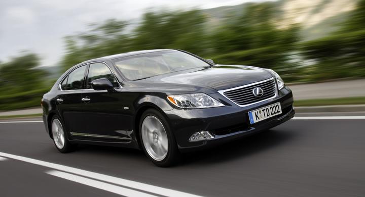 AutoIndex 2011: Lexus etta i Finland