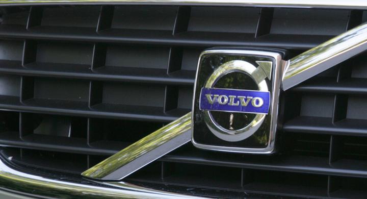 Volvo gasar när Europa backar