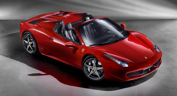 Nya Ferrari 458 Spider får plåttak