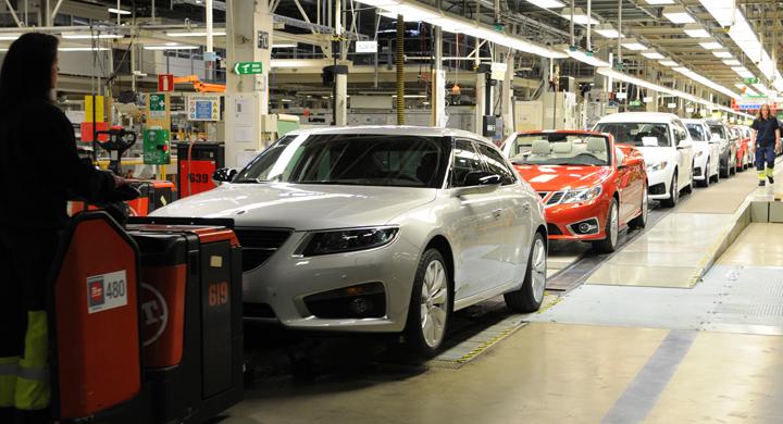 Saab skjuter upp löner och rapport