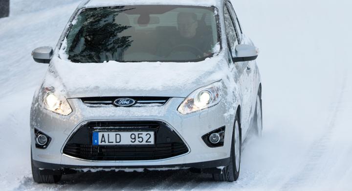 Ford C-Max spolar fyra liter på 50 mil