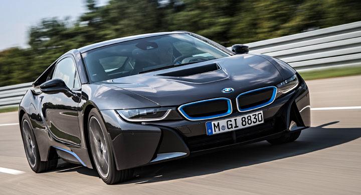 BMW i8 – lättviktig hybridsportbil