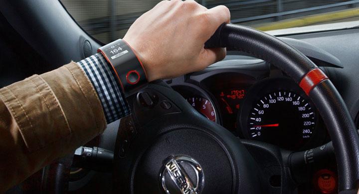Nissans klocka kopplar dig till bilen