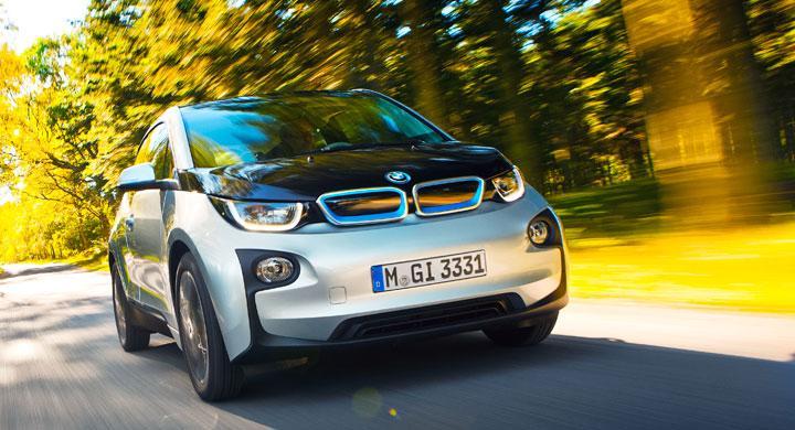 BMW planerar större version av i3