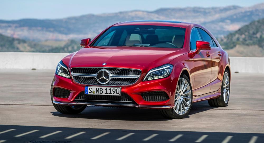 Mercedes CLS uppdateras med bättre LED-strålkastare och nya motoralternativ.