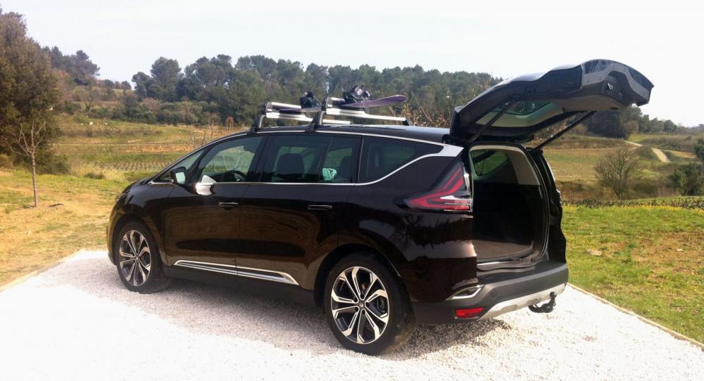 Nya Renault Espace har plats för sju men då med ett begränsat lastutrymme.