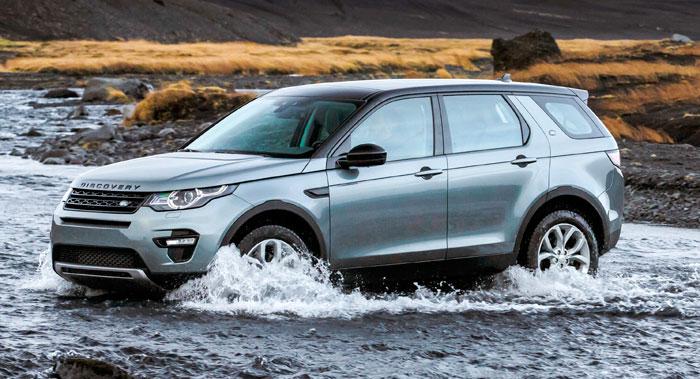 Discovery Sport kan vada genom upp till 60 cm djupt vatten. Vattendjupmätare är tillval!
