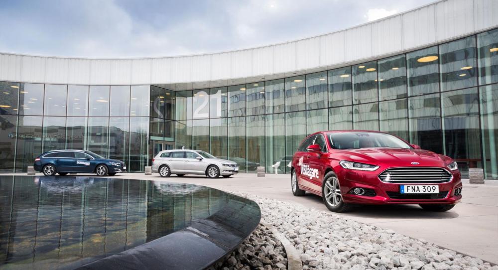 Till er tjänst! VW Passat Sportscombi som Peugeot 508 SW och Ford Mondeo Kombi är typiska tjänstebilar.