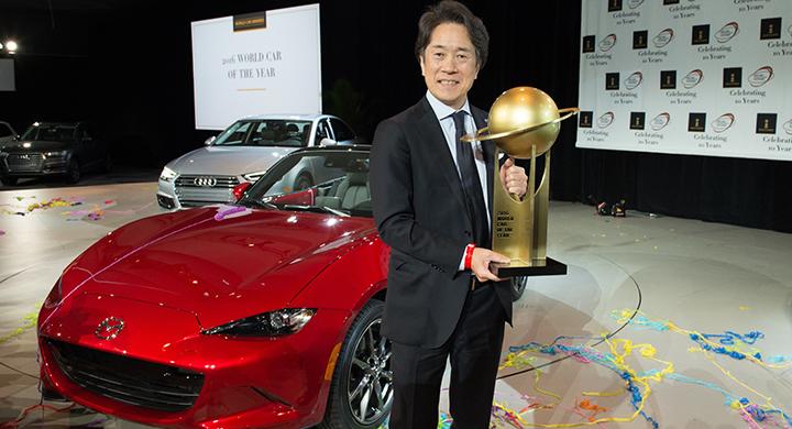 USA:s Mazda-chef Masahiro Moro är nöjd med vinsten i World Car of the Year.