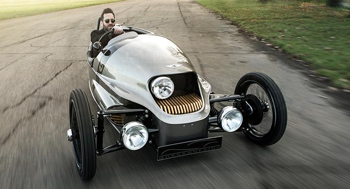 Morgan EV3 blickar både framåt och bakåt i bilhistorien.