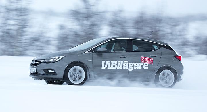 Opel Astra hamnade på andra plats i 2016 års vinterbilstest av långteststallet.
