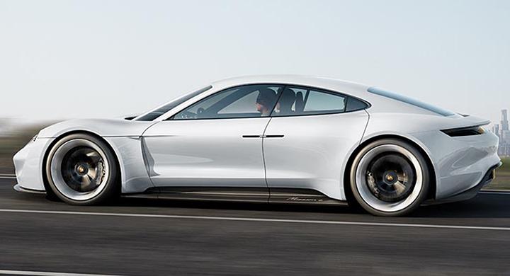 Porsche anställer fler för elbilsbygge