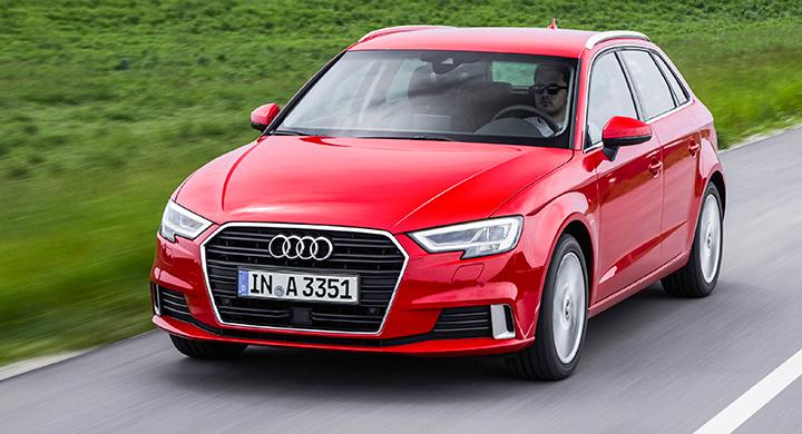 Ansiktslyftningen syns denna gång tydligt i nosen. Grill, strålkastare och luftintag vid hjulen har ny design. foto: audi