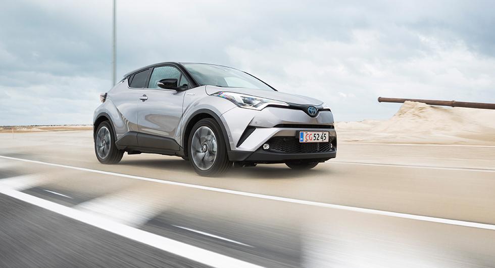 Toyota hymlar inte och säger öppet att form gått före funktion. Förhoppningen är att locka yngre bilköpare.