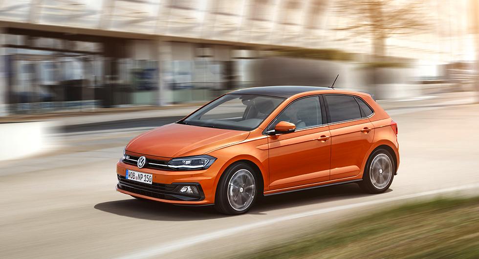 Volkswagen Polo nafsar Golf i hälarna