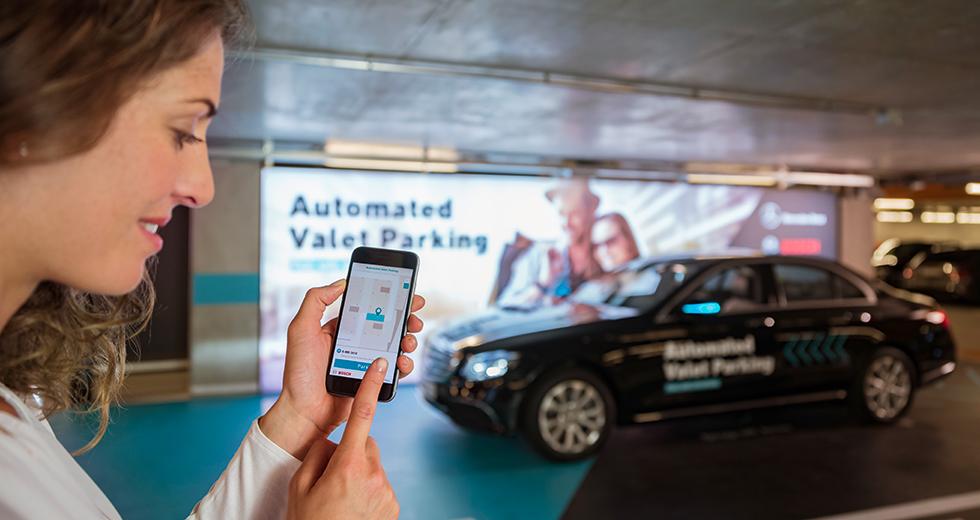 Fler bilar i automatiskt garage