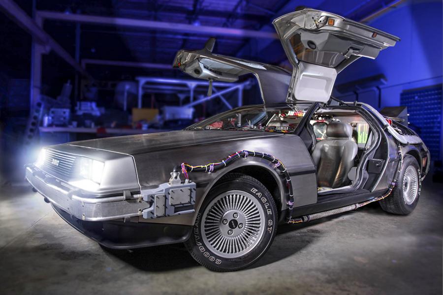 Bilen DeLorean DMC-12, känd från "Tillbaka till framtiden".