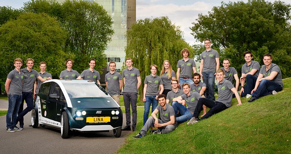 Nederländska studenter bygger biobil