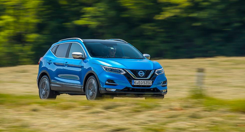 Grundkarossen är densamma som tidigare, men i fronten har Qashqai piffats upp med bland annat ny stötfångare, ny grill och omarbetade strålkastare.