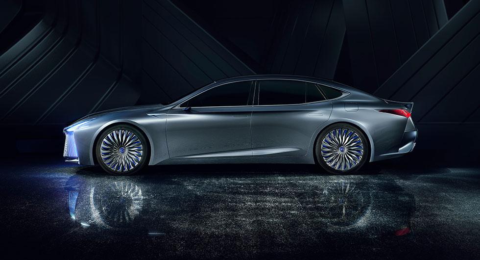 Lexus LS+ kan köra själv