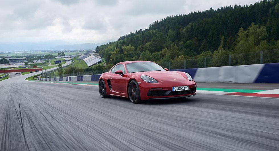 Porsche 718 Cayman GTS.