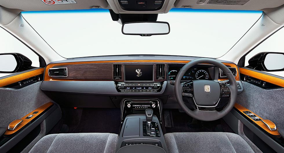 Toyota visar nya Century