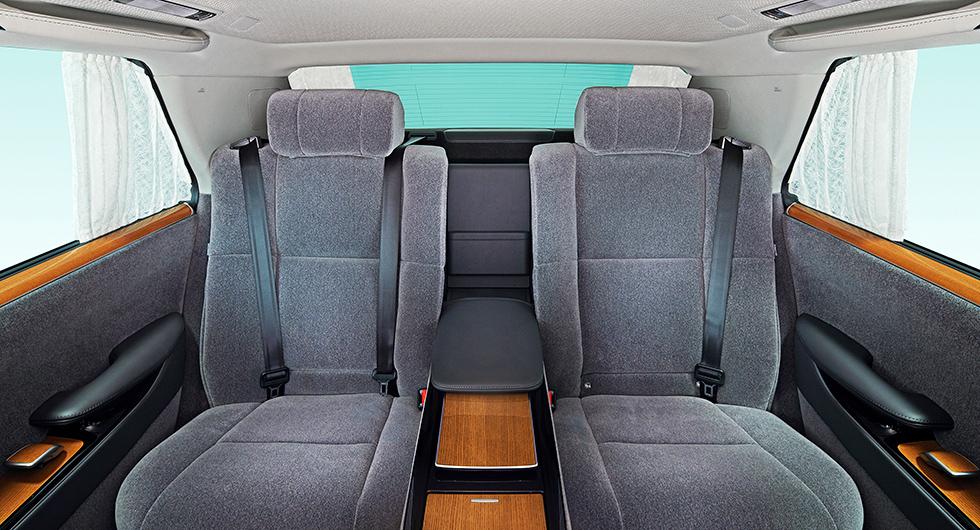 Toyota visar nya Century