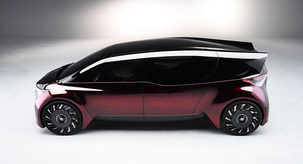 6-sitsig vätgasbil från Toyota