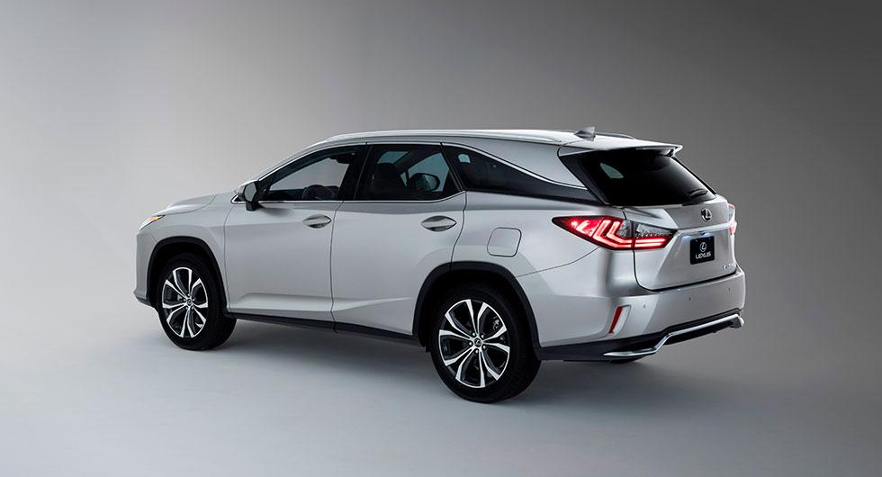 Förlängda Lexus RX L frontar LA Auto Show