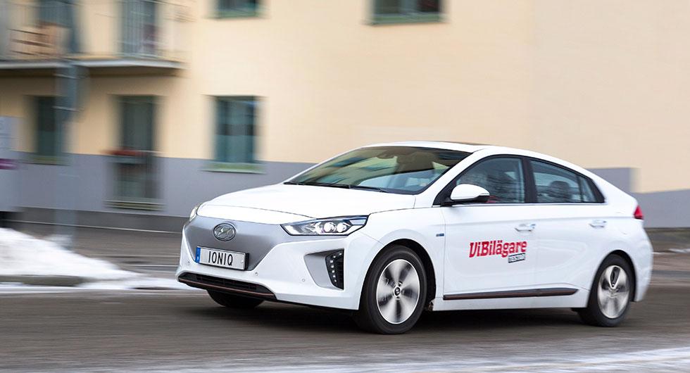 Hyundai Ioniq är en av bilarna som rekommenderas av försäkringsbolaget Folksam, utifrån bränslekostnad och säkerhet.