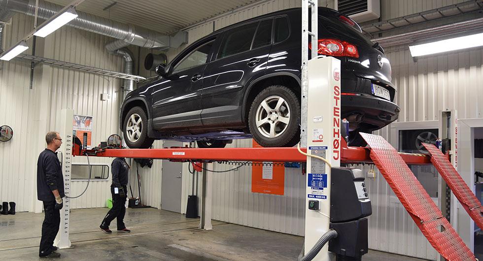 300.000 bilar riskerar körförbud i vår