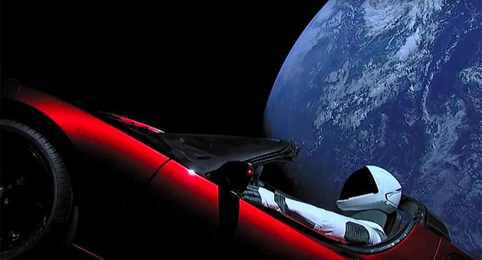Elon Musk har skjutit upp sin Tesla Roadster i rymden
