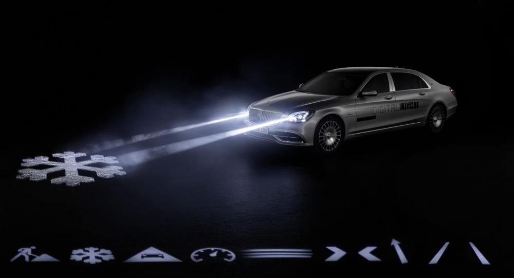 "Bländfria" digitala strålkastare från Mercedes