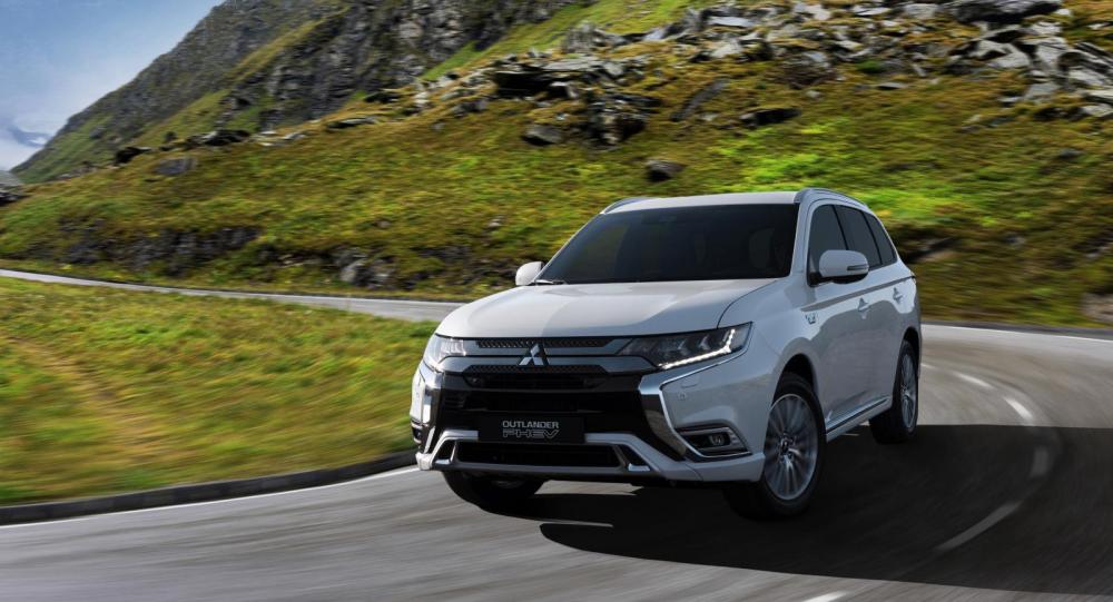 Större motor för Outlander PHEV