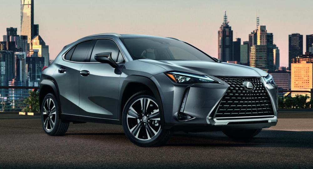 Lexus visar nya crossovern UX